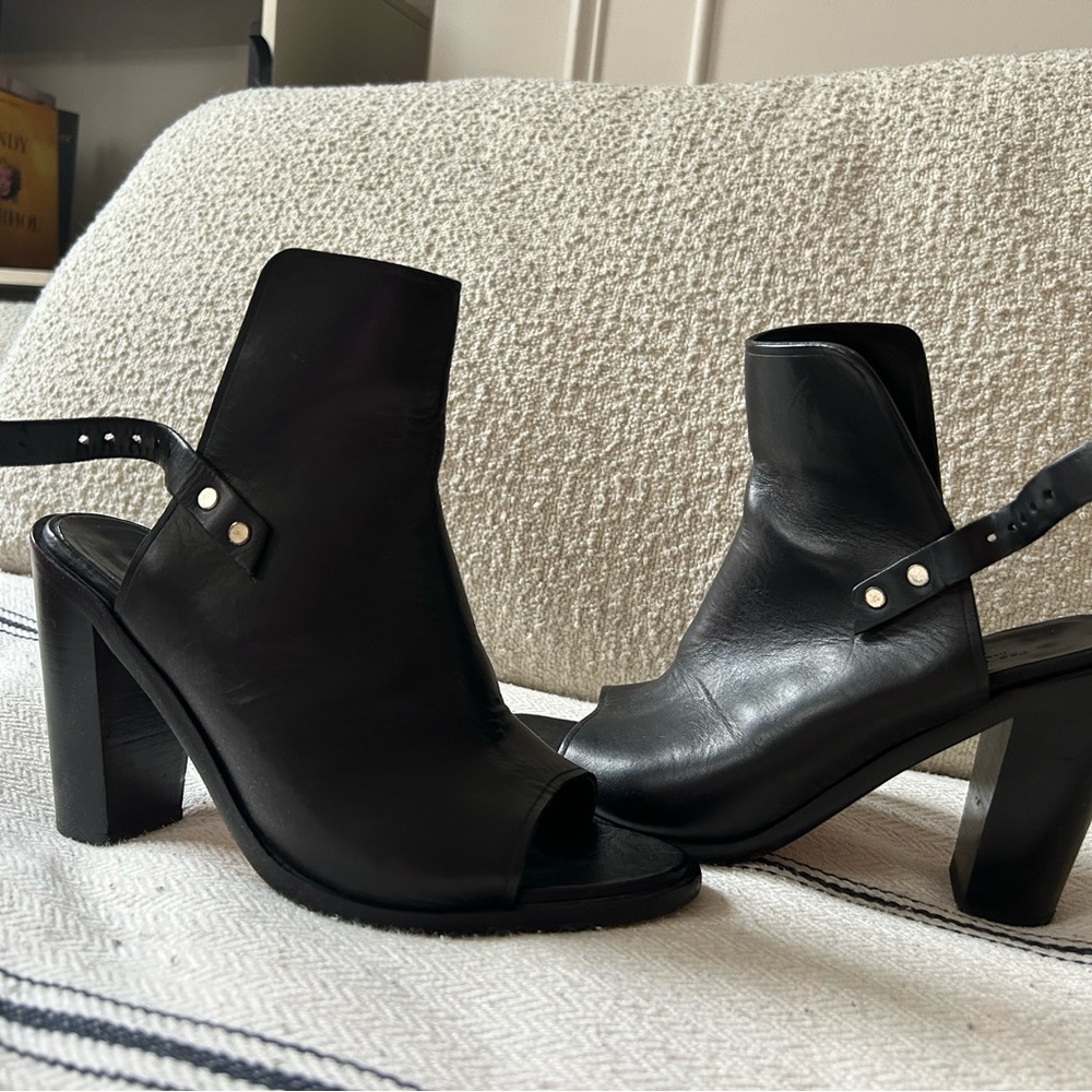 Like New. Rag & Bone Wyatt bootie